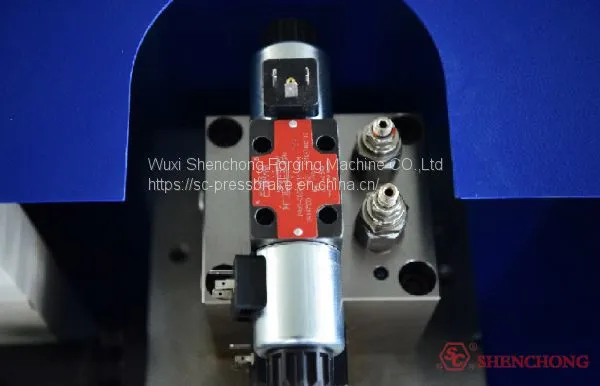 Steel Cnc Hydraulic Press Brake for Sale Hydraulic Press Brake Machine Price Hydraulic Press Brake Manufacturer photo-2