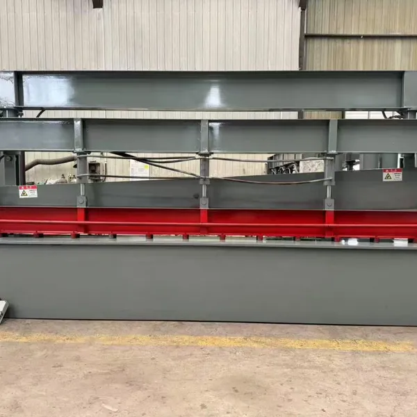 Hydraulic Shearing Machine Equipment Capable of Cutting Stainless Steel and Galvanized Sheets photo-2