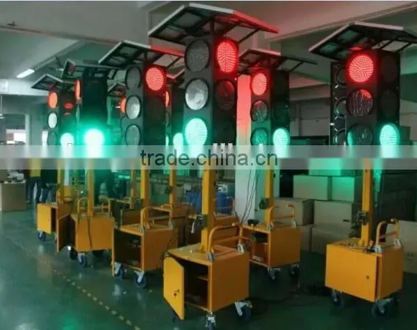 Hot Sale Solar Panel Light Kutuo 300mm Mobile Solar Traffic Signal Light photo-5
