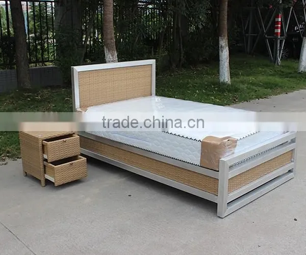 Polishing Aluminum Spring Mattress Queen Bed With Bedside Table photo-2