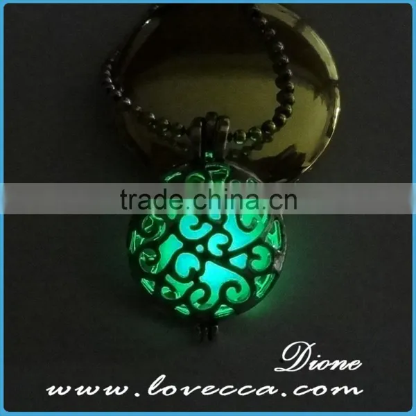 Best Gift Luminous Pendant Necklace Hollow Floating Glow in the Dark Luminous Necklace Locket photo-6