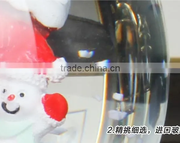 Hot Selling Polyresin Christmas Snow Globe Christmas Santa Snow Globe photo-5