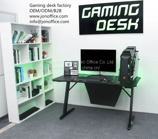 Игровой компьютерный стол с RGB подсветкой Z-образной формы