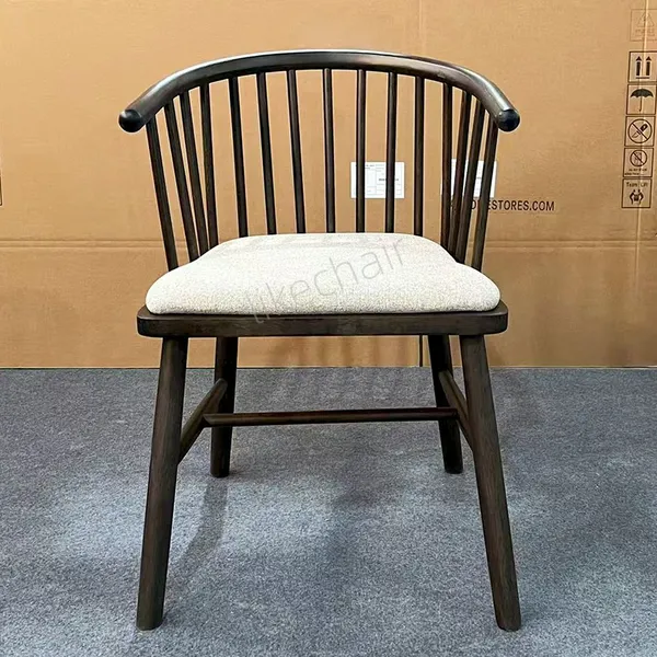Nordic Style Solid Rubber Wood Windsor Dining Arm Chair Soft Linen Cushion Ergonomic Curved Backrest Durable Hotel Dining Chair
