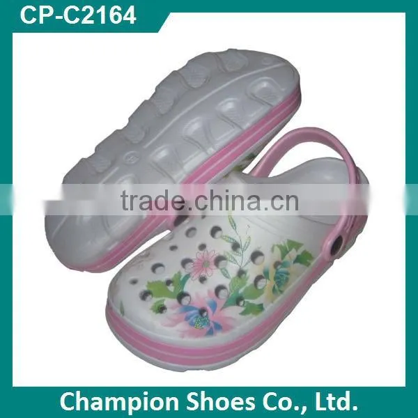 EVA Injection Cross Shoes With Water Transfer Printing photo-5