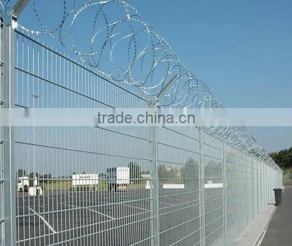 Low Price Concertina Rezor Barbed Wire With High Quality photo-5