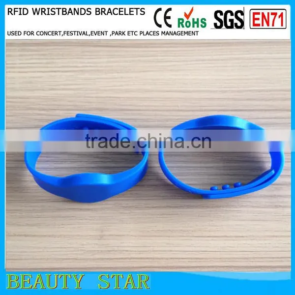 Factory Price Adjustable Silicone NFC Wristbands for Concert Use