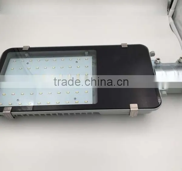 2016 New Model High Brightness Led Street Light 30W 50W IP65 Aluminum With CE ROHS photo-2