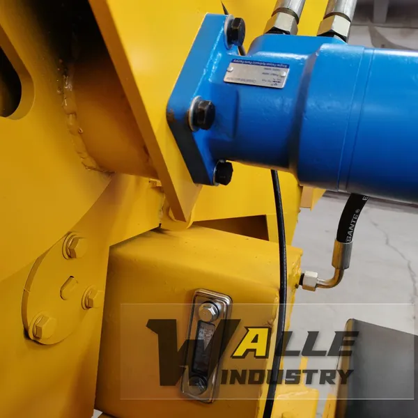 Wood Chipper Grapple Garden Tree Branch Cutter Crusher Shear photo-4