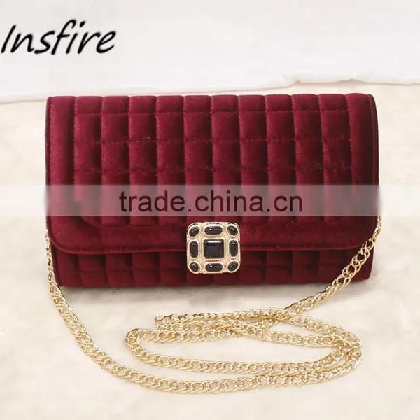 Online Shopping Luxury Newest Designer Custom Black Velvet Sling Shoulder Bags With Metal Chain photo-2