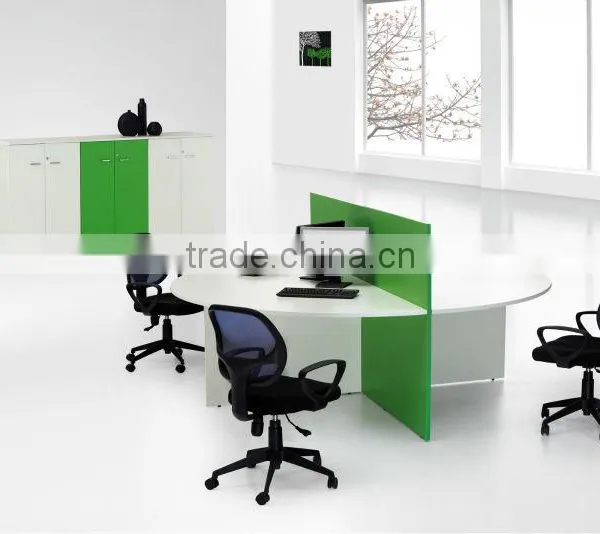 Hot Sale Good Looking Office 4 Person Desk Round Workstation High Partition