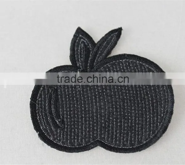 Good Price Embroidery Patch Red Cherry Printting Sew on Collar for Sale photo-5