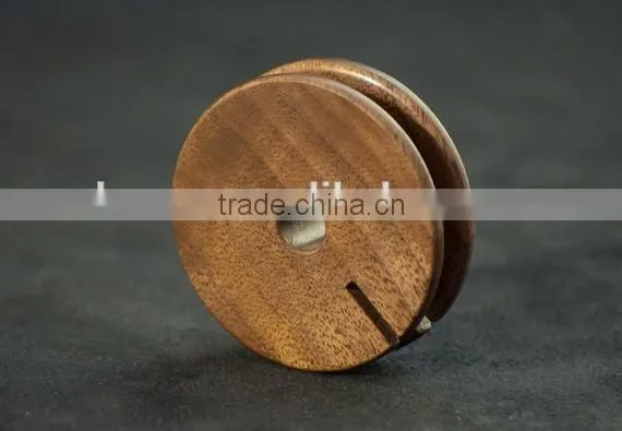 Wooden Earphone Holder photo-5