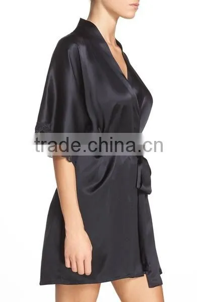 China Wholesalers Customized Personalized Plus Size Fashion Sexy Silk Solid Black Satin Robe photo-4