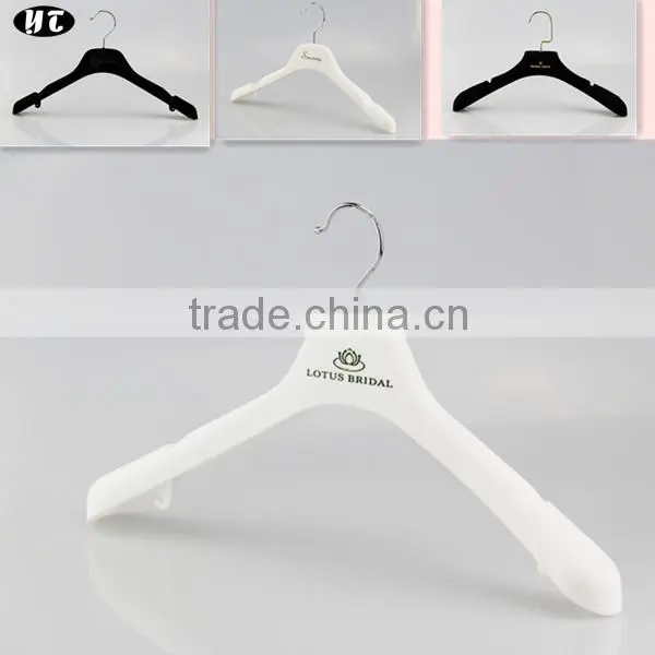 Plastic Top Hanger Customize Logo Velvet Flocked Hanger