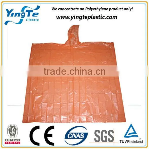 Disposable Transparent Plastic Raincoat photo-2