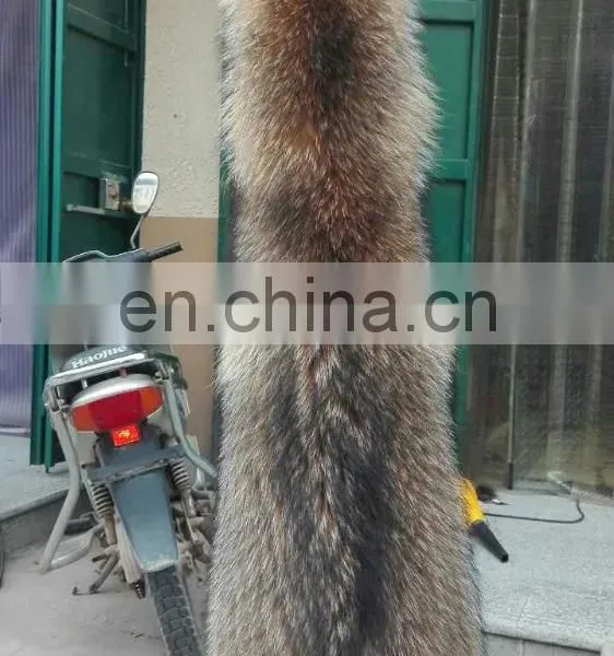 Chinese Wholesale Raccoon Fur Skin Raw Raccoon Fur Pelt Fur Skin photo-2