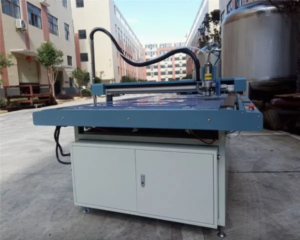 Hot Selling Gemei M3 Garment Template Maker Flatbed Template Cutting Machine photo-4