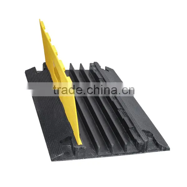 Lower Factoty Price 900*500*60mm Soft Flexible Recycled Rubber 4 Channel Cable Protectors photo-2