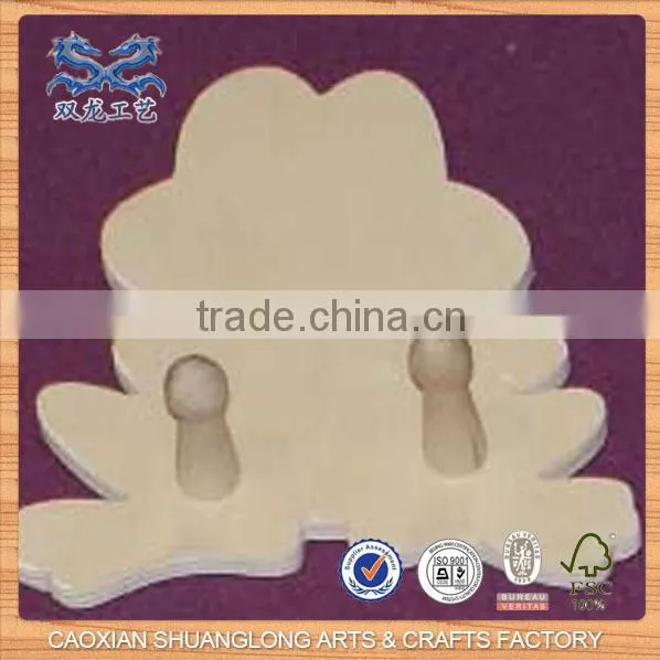 New Design Frog Shaped Carved Wooden Wall Hook