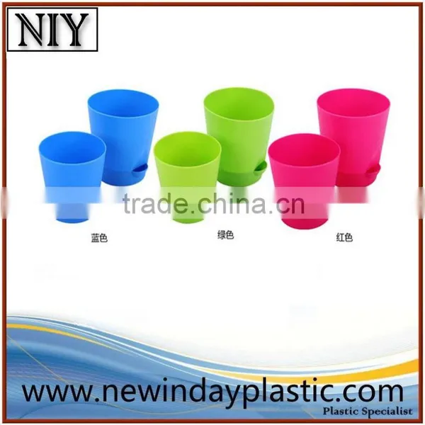 Plastic Flower Pots With Water Base photo-3