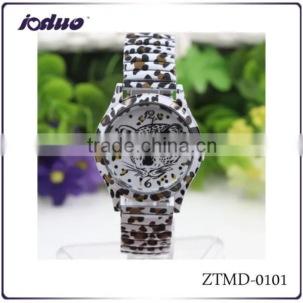 Women New Design Leopard Bracelet Watches Wholesale