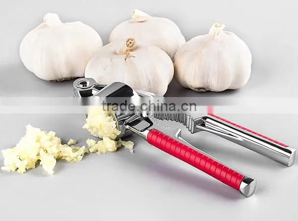 Professional Garlic Crusher ,Ginger Crusher With Silicone Garlic Peeler and Cleaning Brush photo-4