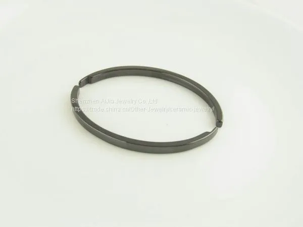 Simple Style Ceramic Black Color Facet Bracelet For Women photo-2