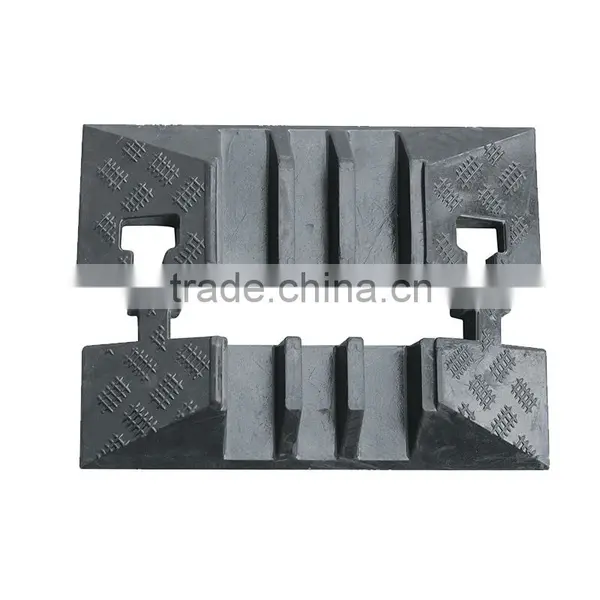 Lower Factoty Price 900*600*75mm Soft Flexible 3channels Rubber Heavy Duty Cable Protector photo-5