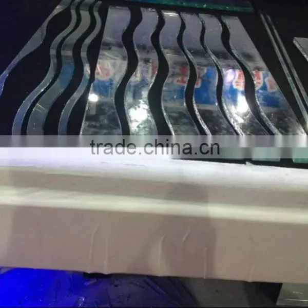 China Wuhan Factory Cnc Glass Cutting Machine/auto Shaped Glass Cutter photo-2