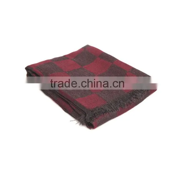Super Soft Magic Men's Scarf With Checkered Pattern photo-4