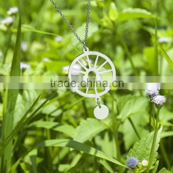 Hotselling Stainless Steel Hanging 12-spokie Wagon Wheel Pendants photo-2