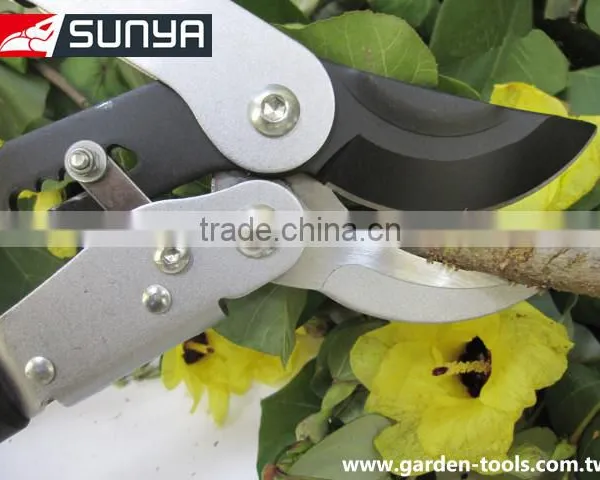 Best Telescopic Ratchet Lopping Shear photo-3