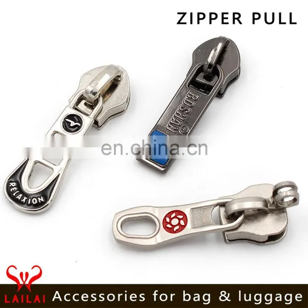 Colorful zipper puller head for bags