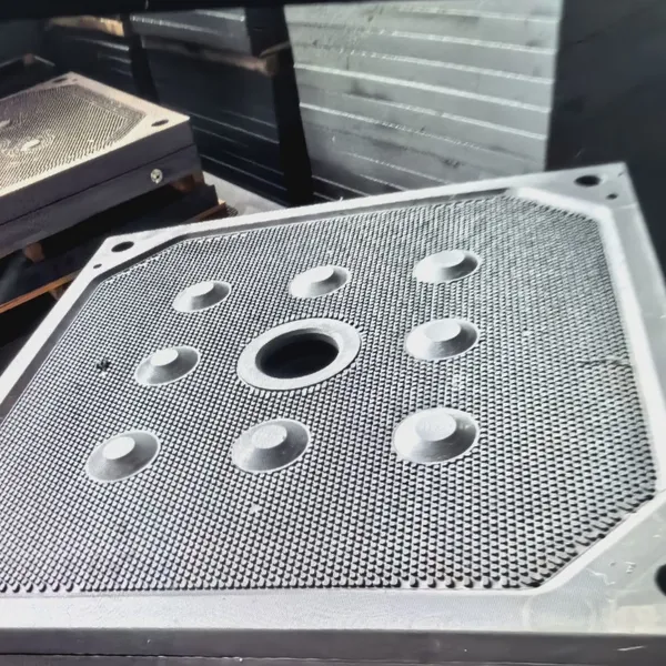 Filter Press Plate Corrosion-resistant PP material, stable filtration, fit sludge and tailings treatment
