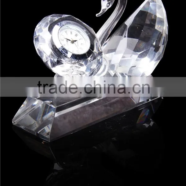 Wholesale Fancy Crystal Diamond Shape Clock With Clear Swan For Sports Souvenir photo-2