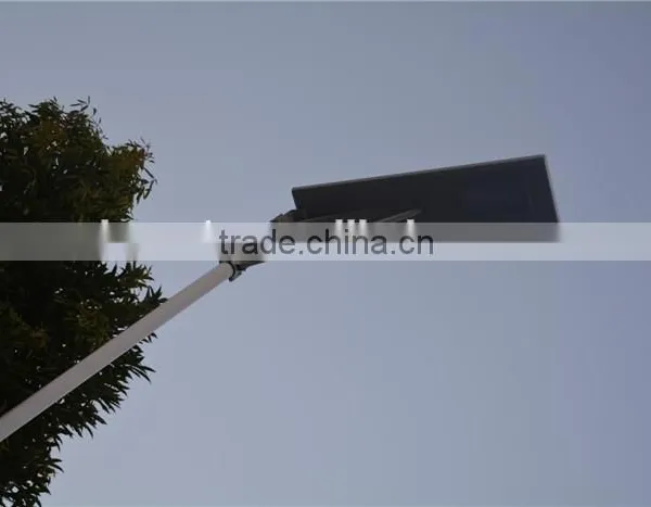 Sunpower Solar Panel Integrated LED Street Lights With Built-in 60Ah Lithium Battery photo-5
