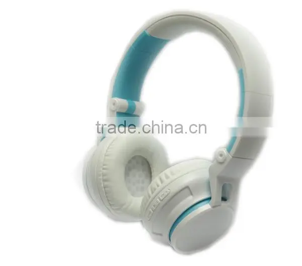 Customise Hot Selling 7.1 Sound Wireless Csr Bluetooth Headset for Mp3 ,smartphone Accessory Supplier's Choice photo-3