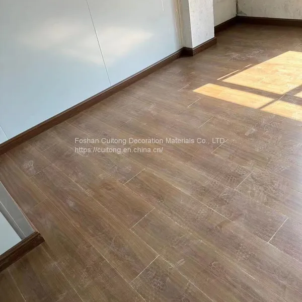 9mm Wood Grain Engineering Flooring Exhibition Studio Reinforced Wood Flooring Storage Room Attic Office Laminated Wood Flooring photo-4