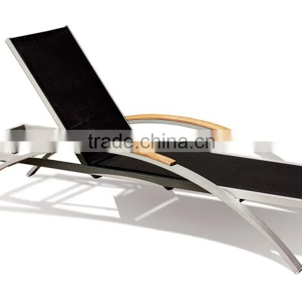 Hot Sale Outdoor Furniture Rattan Sunbed photo-3