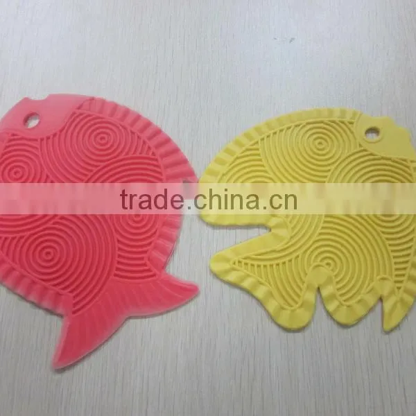 Eco Friendly Food Grade Colorful Fish Shaped Baking Silicone Trivet,silicone Placemat photo-2