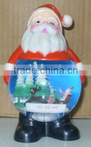 PLASTIC SNOW GLOBE