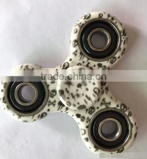 2017 Affordable Section of the Fingertips Gyro United States Decompression Bat Gyro Hand Spinner Manufacturers Direct Supply photo-3