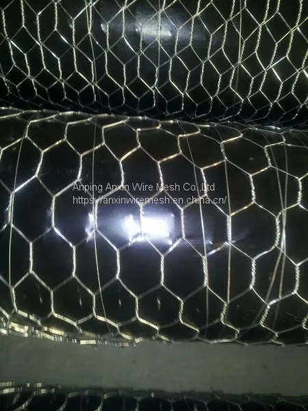 11/16'' Galvanized Poultry Netting (0.4mm-3mm) photo-3