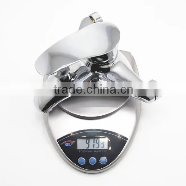 2015 High Quality Italian Trigeminy Bidet Faucet Mixer photo-2