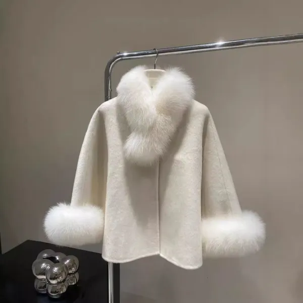 Precious Small Cape Double-sided Cashmere Coat for Women in Autumn and Winter Small Wool Rich Woman Fox Fur Collar Coat Short photo-3