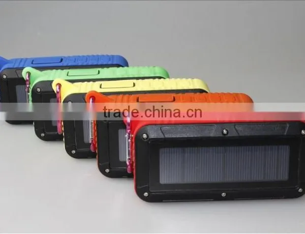 Factory Direct Outdoor Hook Style Waterproof Solar Recharheable Wireless Bluetooth Speaker photo-2