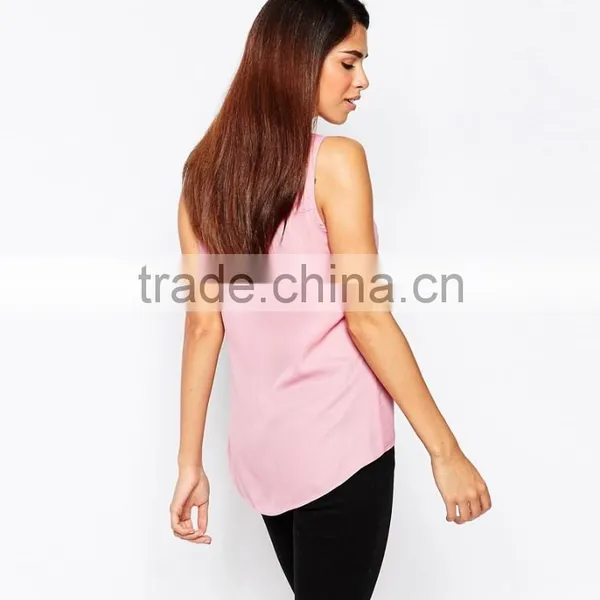 China Factory OEM ODM 2015 New Fashion V-neckline Sleeveless Twist Front Blouse photo-2