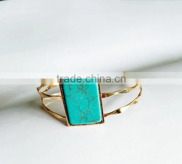 Zm35144a Latest Bangle Designs Simple Fashion Women Gold Plated Bracelet photo-3