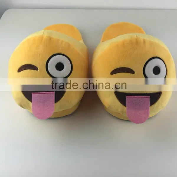 2015 Christmas Wholesale Plush Emoji All Kinds of Slippers